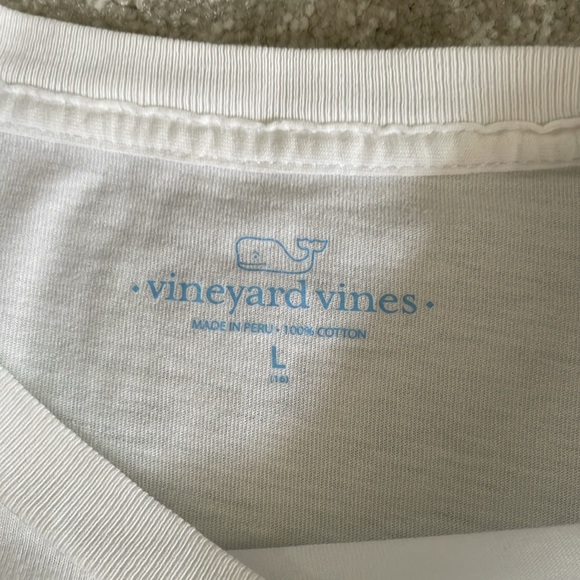 Vineyard vines, long sleeve, white T-shirt, size large 16 - Picture 3 of 5
